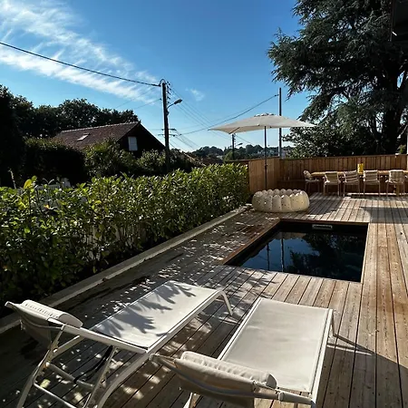 Villa Avec Piscine Privée Au Calme