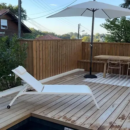 Avec Piscine Privee Au Calme 비아히쯔