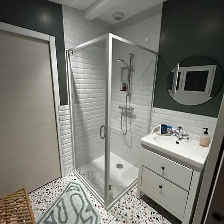 Avec Piscine Privée Au Calme *